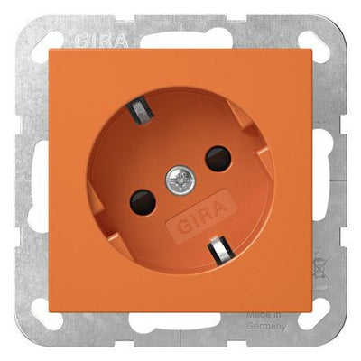 GIRA 4418109 SCHUKO-Steckdose 30°+ Shutter ZSV System 55 Orange glänzend