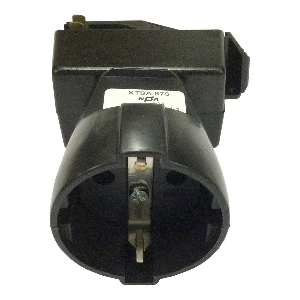 XTSA 67S-2 Schuko Adapter Black 3-Circuit 142145