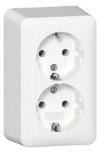 GIRA 478013 SCHUKO-Doppelsteckdose AP m.Montageplatte Reinweiß