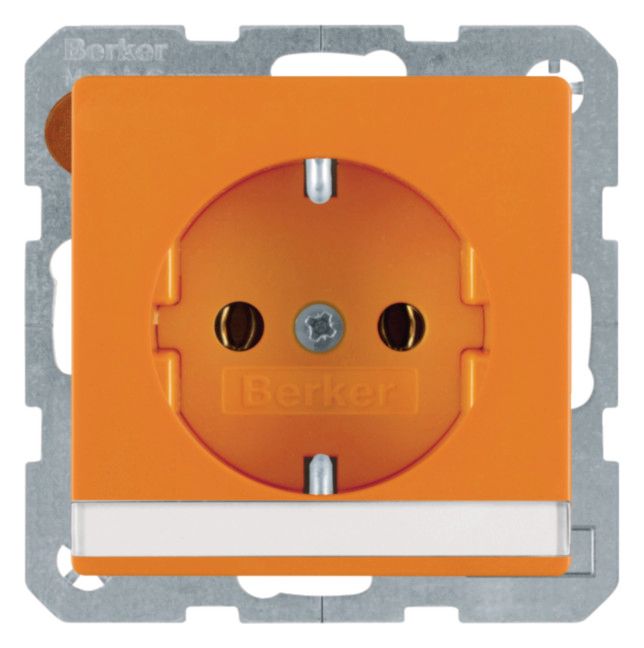 Berker 47506007 Steckdose SCHUKO m.B-feld Q.1/Q.3 orange samt