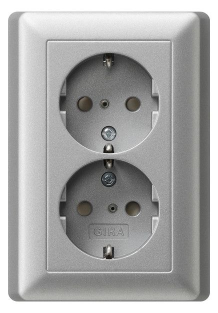 GIRA 078326 SCHUKO-Doppelsteckdose SH+ Vollplatte System 55 Farbe Alu