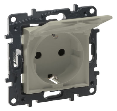 Legrand 864663 Schuko Steckdose (SL) Ber.schutz Klappdeckel Niloe Step Sand