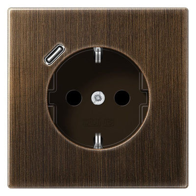 Jung ME1520-18CAT SCHUKO-Steckdose m.USB Typ C