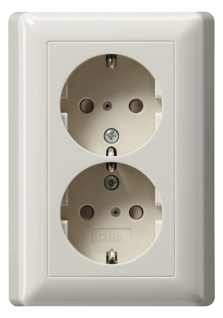 GIRA 078301 SCHUKO-Doppelsteckdose SH+ Vollplatte System 55 Cremeweiß glänzend