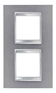 GEWISS GW16224VT Abdeckrahmen LUX International 2+2M vert. 71mm Titan