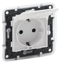Legrand 864135 Schuko Steckdose IP44 Berührungsschutz Niloe Step ultraweiß