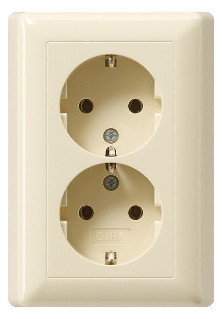 GIRA 078801 SCHUKO-Doppelsteckdose Voll- platte o.Krallen Standard 55 Cremeweiß g