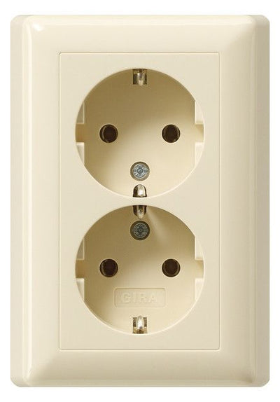 GIRA 078801 SCHUKO-Doppelsteckdose Voll- platte o.Krallen Standard 55 Cremeweiß g