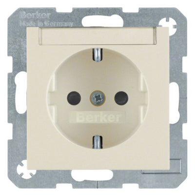 Berker 47498982 Steckdose SCHUKO m.B-feld+erh.BS S.1 weiß glänzend