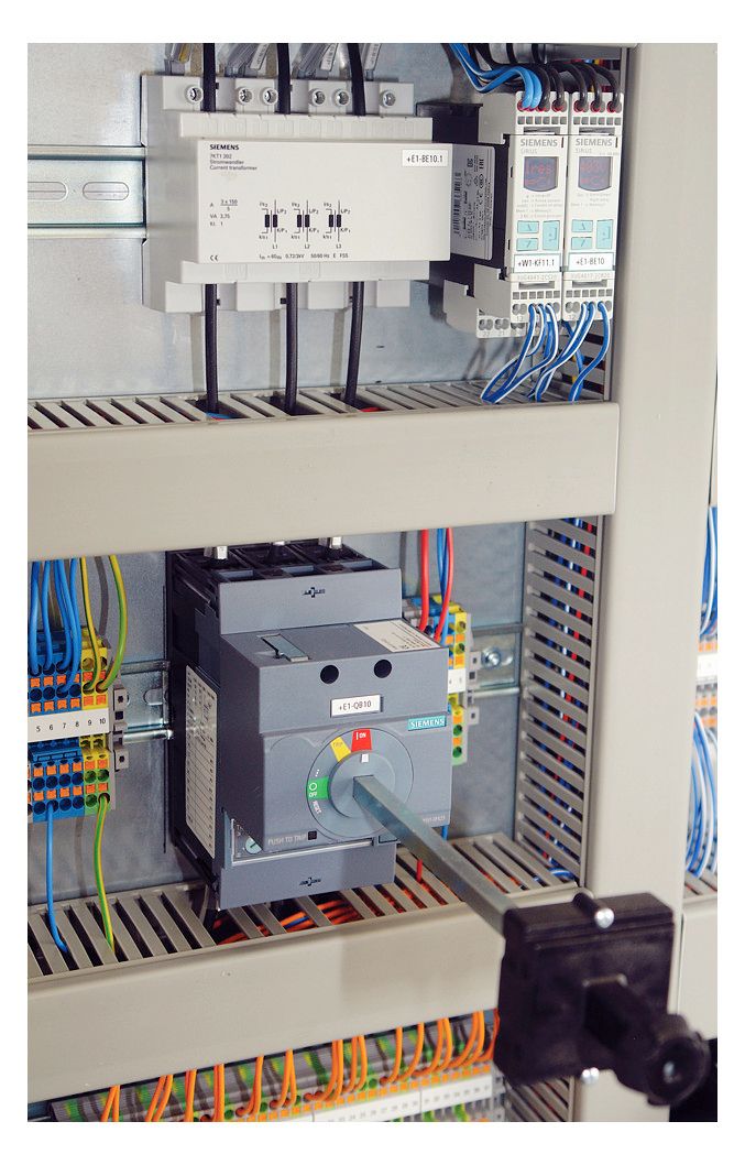 Siemens 3UG4631-1AA30 Digital Spannungs- überwachung 22,5mm von 0,1-60V 24V