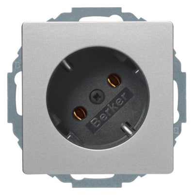 Berker 47276084 Steckdose SCHUKO 45° Q.1/Q.3 alu samt lackiert