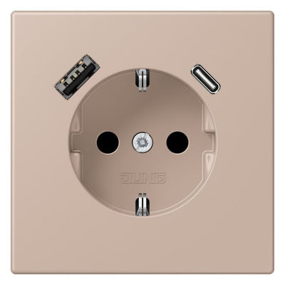 Jung LC1520-15CA240 SCHUKO-Steckd.m.USB Typ AC LC32131