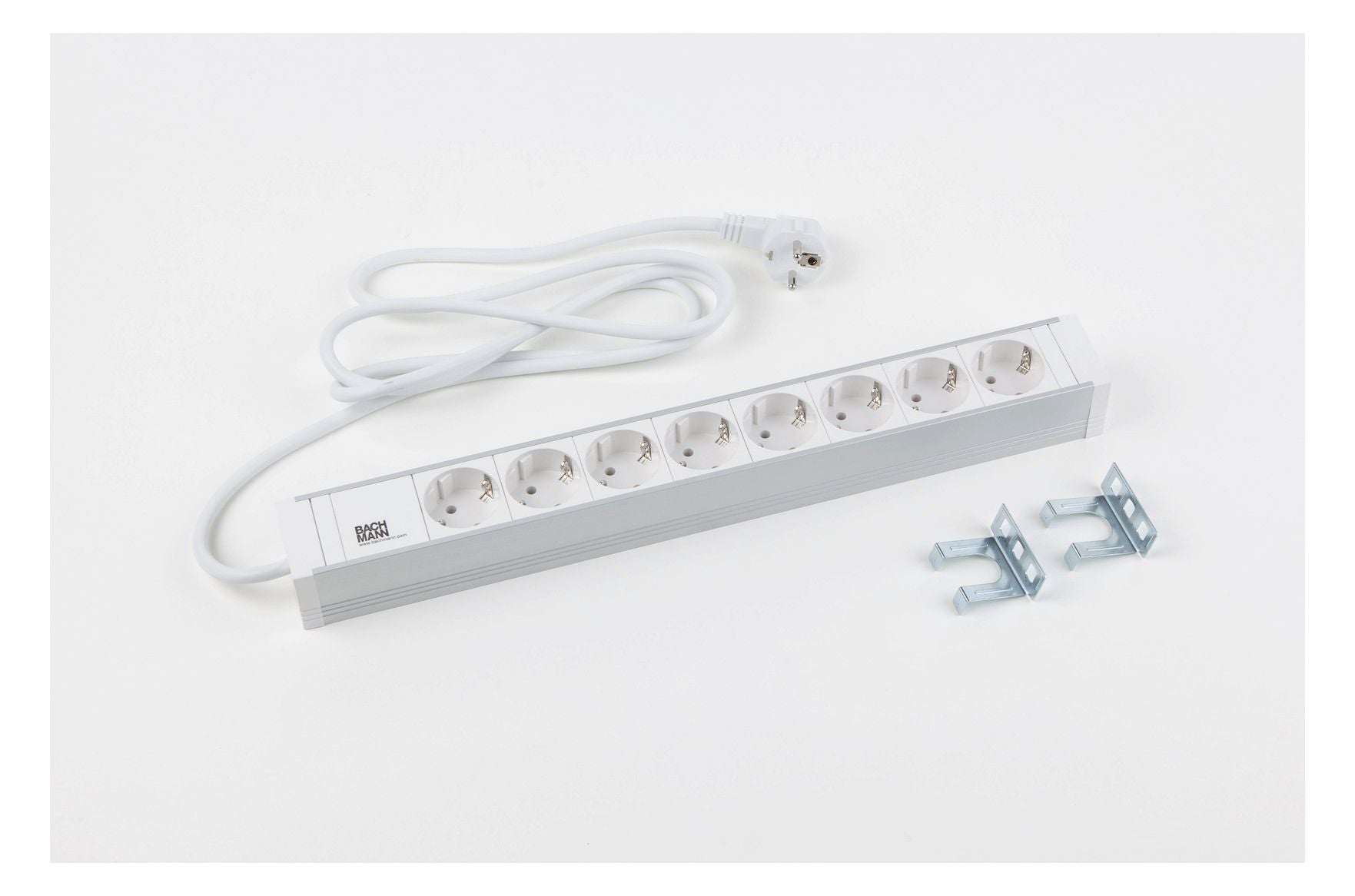 Bachmann 333.001 19" 1,5HE 8xSchuko weiß Strom 2m Schuko