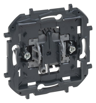 Legrand 864006 Einsatz Wechselschalter 10AX Niloe Step