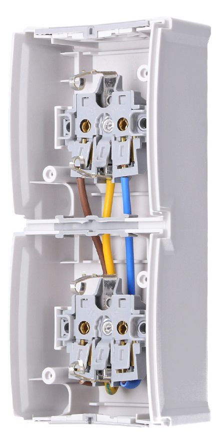Panasonic 90591086-DE Pacific Schuko Steckdose 2-fach senkrecht FR-AP IP54